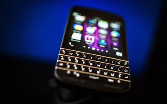 一代手机传奇黑莓宣布：将结束其手机业务