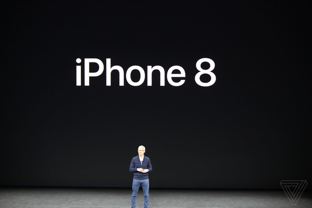 iPhone 8抢先发布 跳过了7s的常规款：支持无线充电