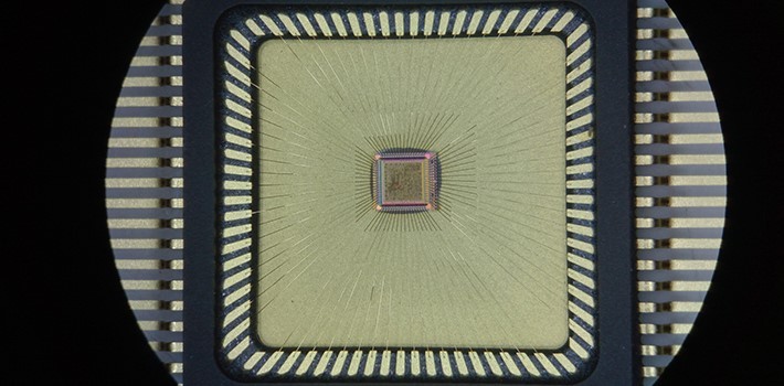 人工智能神经网络平台芯片，这颗芯片体积只有9平方毫米