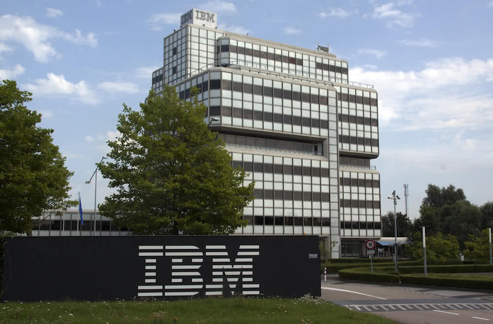 IBM 计划在法国招聘 1800 人，专注发展区块链和 AI