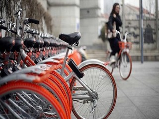 上海交警：非机动车停车泊位以外区域不允许投放共享单车